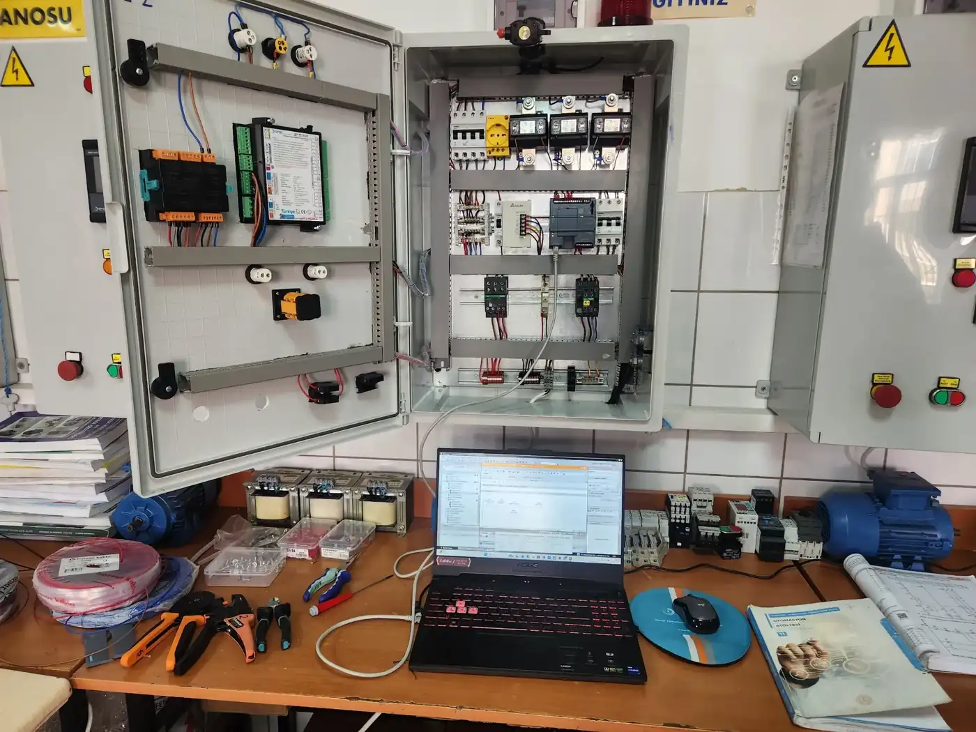 Siemens PLC S7-1200 ile Otomasyon Pano Uygulamaları (Temel Seviye)